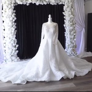 Used wedding dress